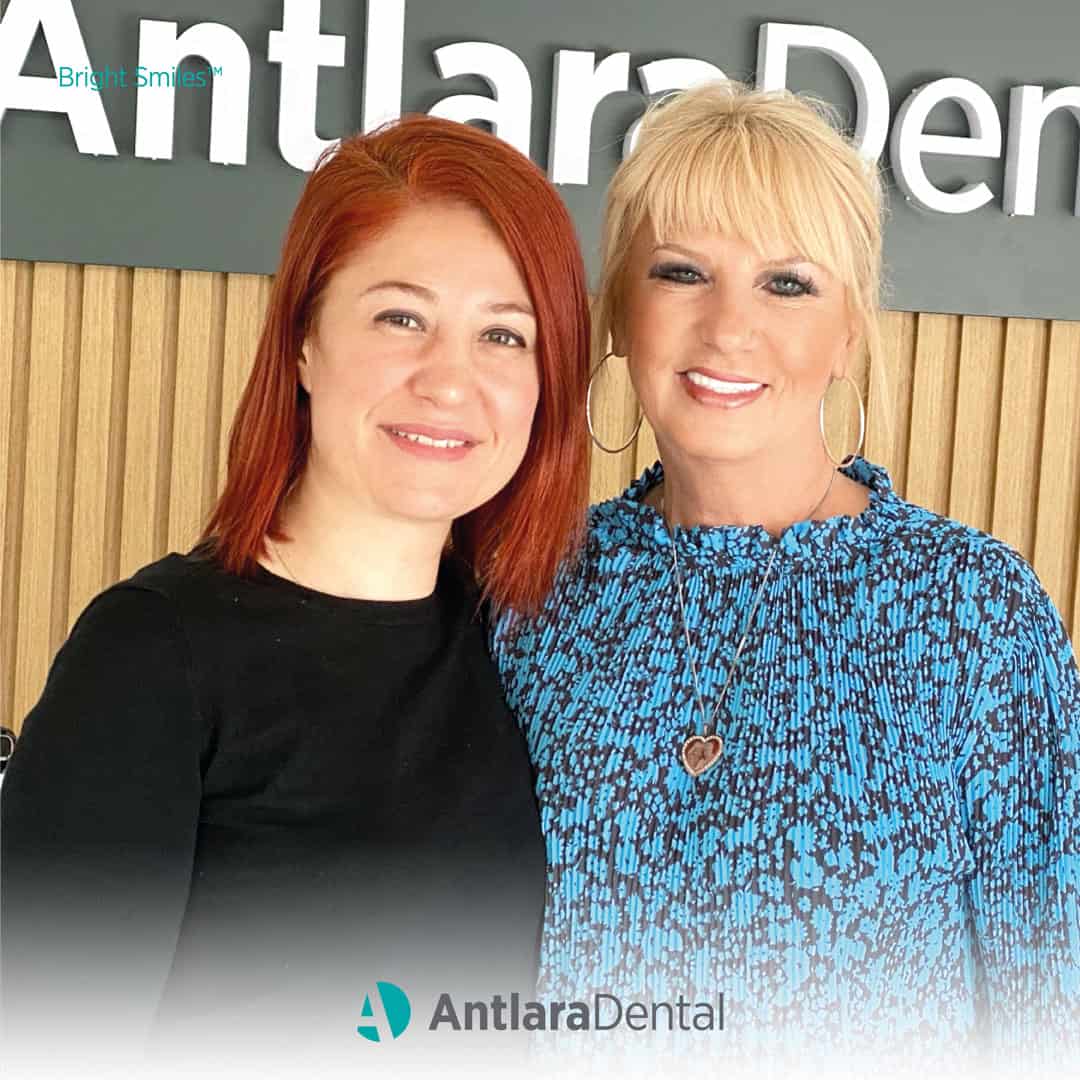 Diş İmplantı Tedavisi Sonrası Mutluluk, AntlaraDental Diş Kliniği Antalya
